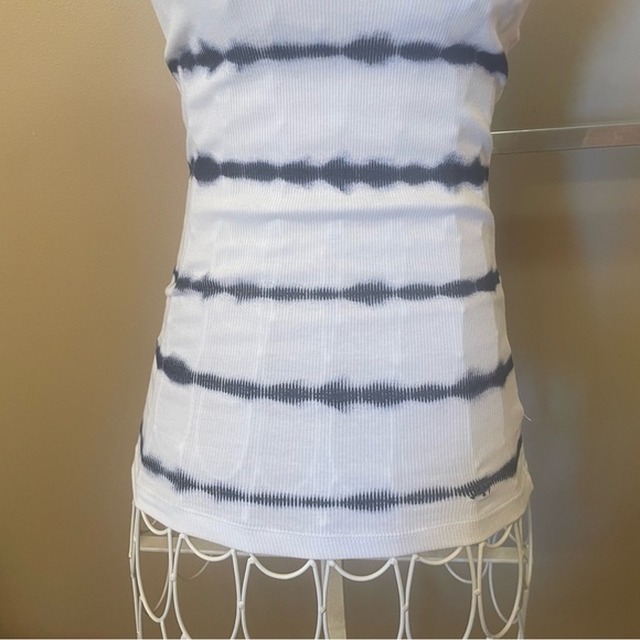 NWT Aeropostale Ribbed Stripe Tie Dye Tank Top with Lace Spaghetti Straps, XS - Picture 3 of 11